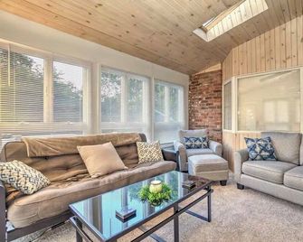 Heated pool/Hot tub villa in Jackson - Jackson - Living room