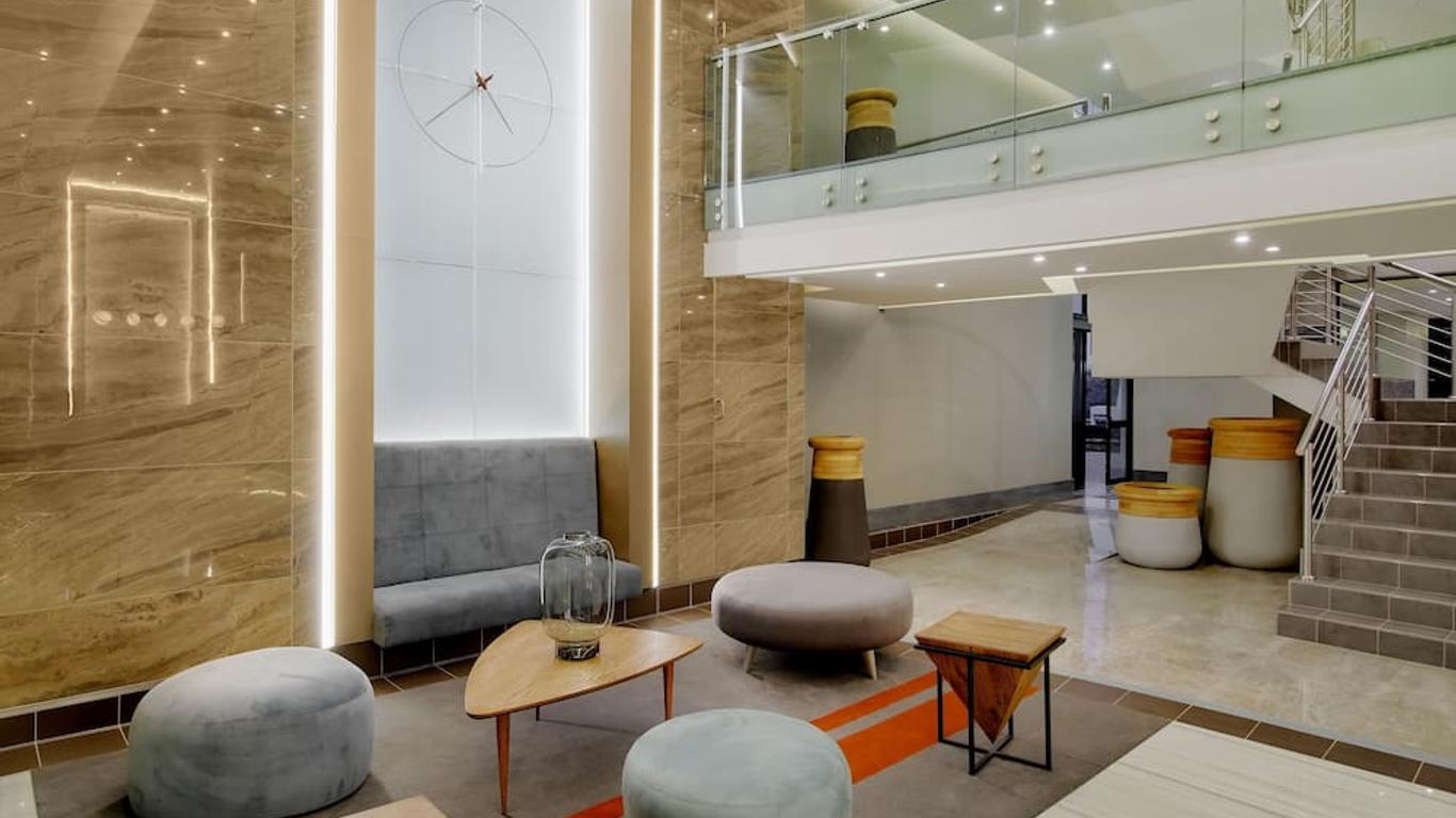 The Regency Apartment Hotel Menlyn