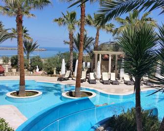 Oscar Resort Hotel - Kyrenia - Pool