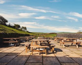 Blue Ball Inn - Lynmouth - Патіо