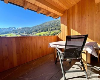 Apartment 'Obermairhof 255' with Shared Garden, Balcony and Wi-Fi - Rasun di Sopra - Balkon
