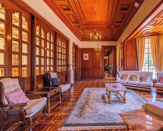 Muthu Sovereign Suites & Spa, Limuru Road, Nairobi - Nairobi - Lounge