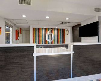 Motel 6-Amarillo, Tx - Airport - Amarillo - Front desk