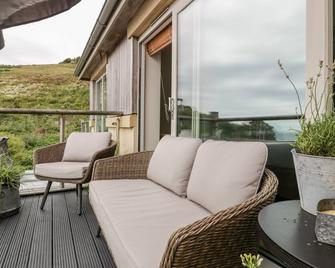The Bolt Hole - Looe - Balcón