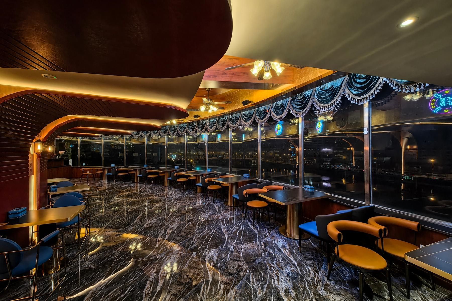 Home Inn Neo Tianjin Xiaobailou Metro Station Hisense Plaza - تيانجين - بار