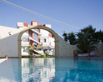 Rainbow Resort - Marsala - Havuz