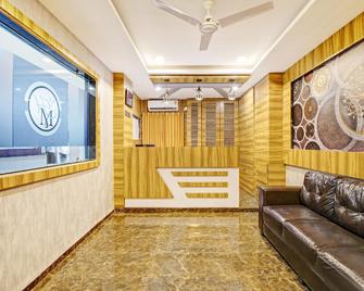 Collection O 83768 Hotel My Stay - Hālol - Front desk