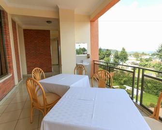 Faraja Hotel - Ruhengeri - Balcón