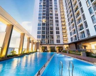 Asiana Capella Suites - Ho Chi Minh City - Pool