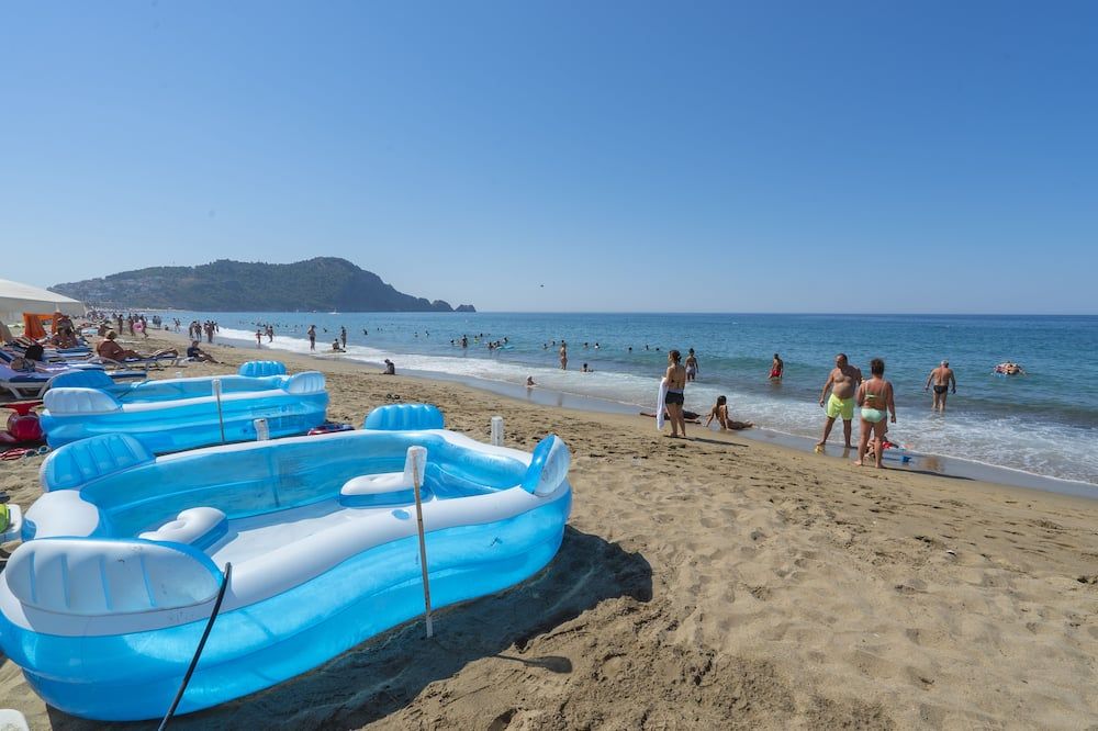 Kleopatra Celine Hotel - אלניה - חוף