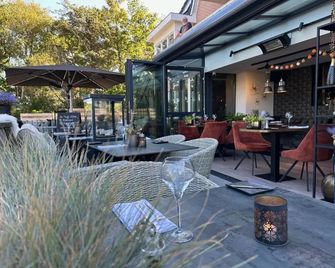 Hotel Kogerstaete Texel - De Koog - Innenhof