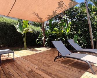 Kozycoco - Suite Coco - votre séjour tropical au calme - Schoelcher - Patio