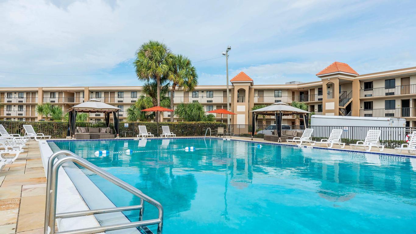 Quality Inn & Suites Kissimmee by The Lake