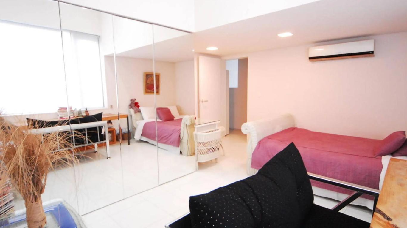 Motif No.1 Guest House