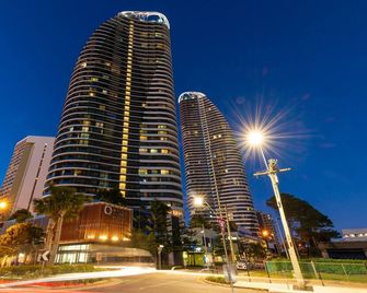 Peppers Broadbeach - Clear Island Waters
