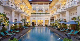 The Phoenix Hotel Yogyakarta - MGallery Collection - יוגיאקרטה - בריכה