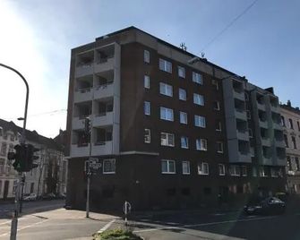 Tmj Apartment - Düsseldorf - Building