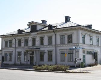 Hotell Lilla Station - Köping - Building
