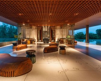 Hotel Indigo Bintan Lagoi Beach By IHG - Lagoi - Lounge