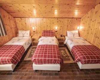 Albergo Quarto Pirovano - Bormio - Bedroom