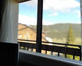 Beautiful apartment in La Cerdanya (6 people) - Alp - Balkon