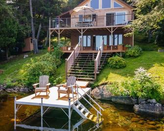 Red Cedar Haven in Sidney - Augusta - Patio