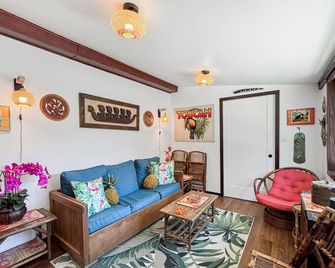 New Murphys Home Whot Tub, Fire Pit, Ev & Walkable - Murphys - Sala de estar