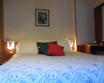 Pensione Genzianella - Alagna Valsesia - Ložnice