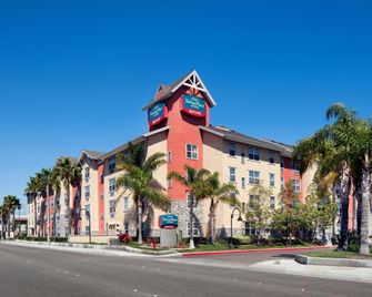 TownePlace Suites by Marriott Los Angeles LAX/Manhattan Beach - Hawthorne - Rakennus