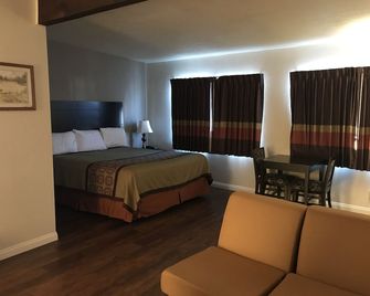 Manhattan Inn & Suites - Manhattan Beach - Camera da letto