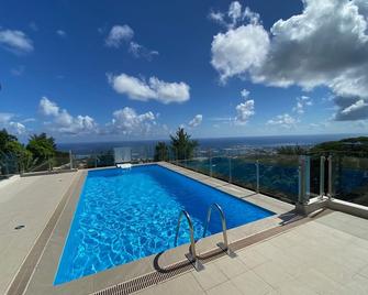 Superbe appartement avec piscine - Faaa - Piscine
