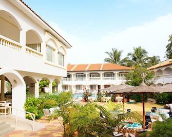 Cape Point Hotel - Bakau - Bâtiment