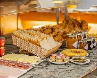 B&b Hotel Gijón Centro Begoña - Gijón - Restaurant