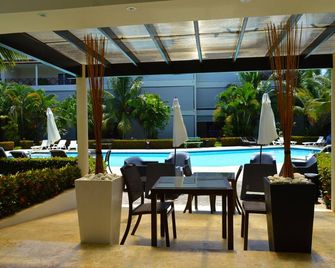 Savoy Hotel Boutique - Las Terrenas - Piscina