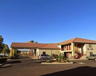 America's Best Inn & Suites - Saint George - Bina