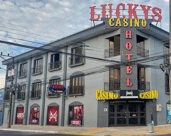 Hotel Luckys - San Isidro de El General - Gebouw