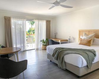 Noosa Heads Motel - נוסה הדס - חדר שינה