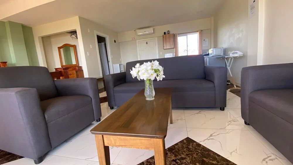 سكاي لودج - نوكوالوفا - غرفة معيشة