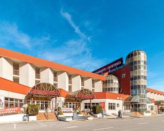 Hotel Abades Manzanil - Loja - Gebäude