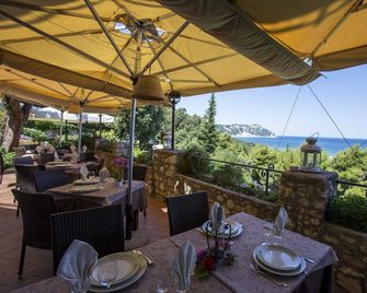 Hotel Internazionale - Portonovo
