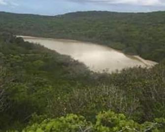 World's Deepest Ocean Blue Hole/Plantation Ruin History/Tranquility/Bone Fishing - Deadman's Cay - Vista del exterior