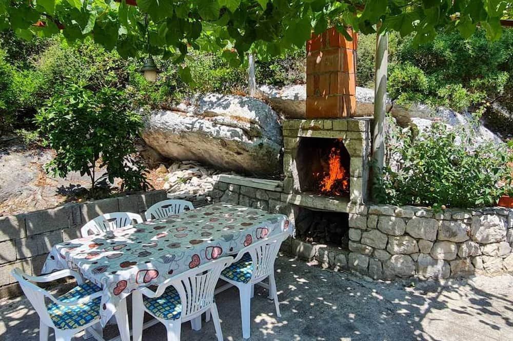 Apartments Maruska - Sobra - פטיו