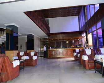 Hotel City Tower Coimbatore - Coimbatore - Front desk