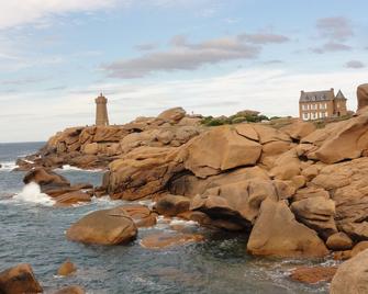 Ploumanach apartment (Pink Granite Coast) - Perros-Guirec - Gebäude