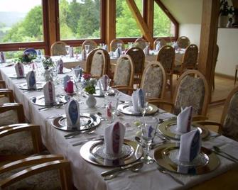 Hotel & Restaurant Danelchristelgut - Lauter-Bernsbach - Restaurace