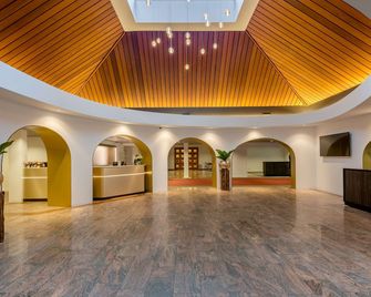 NH Eindhoven Conference Centre Koningshof - איינדהובן - לובי