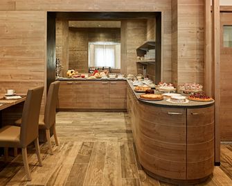 Hotel Garni Arnica S - Madonna di Campiglio - Buffet