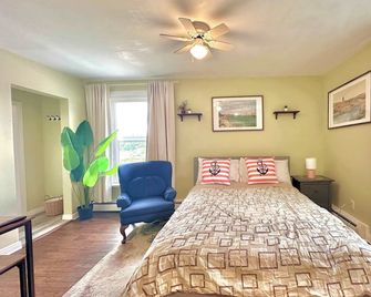 Summer Sale 1BR Big Kitchen by River and Trails - Bridgewater