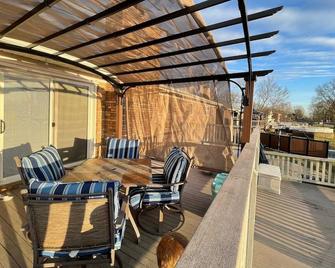 Pool Fenced Yard, Pets, Ark Encounter, Airport - Independence - Balcony