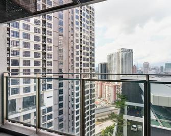 Summer Suites Klcc Apartments - Kuala Lumpur - Balcony